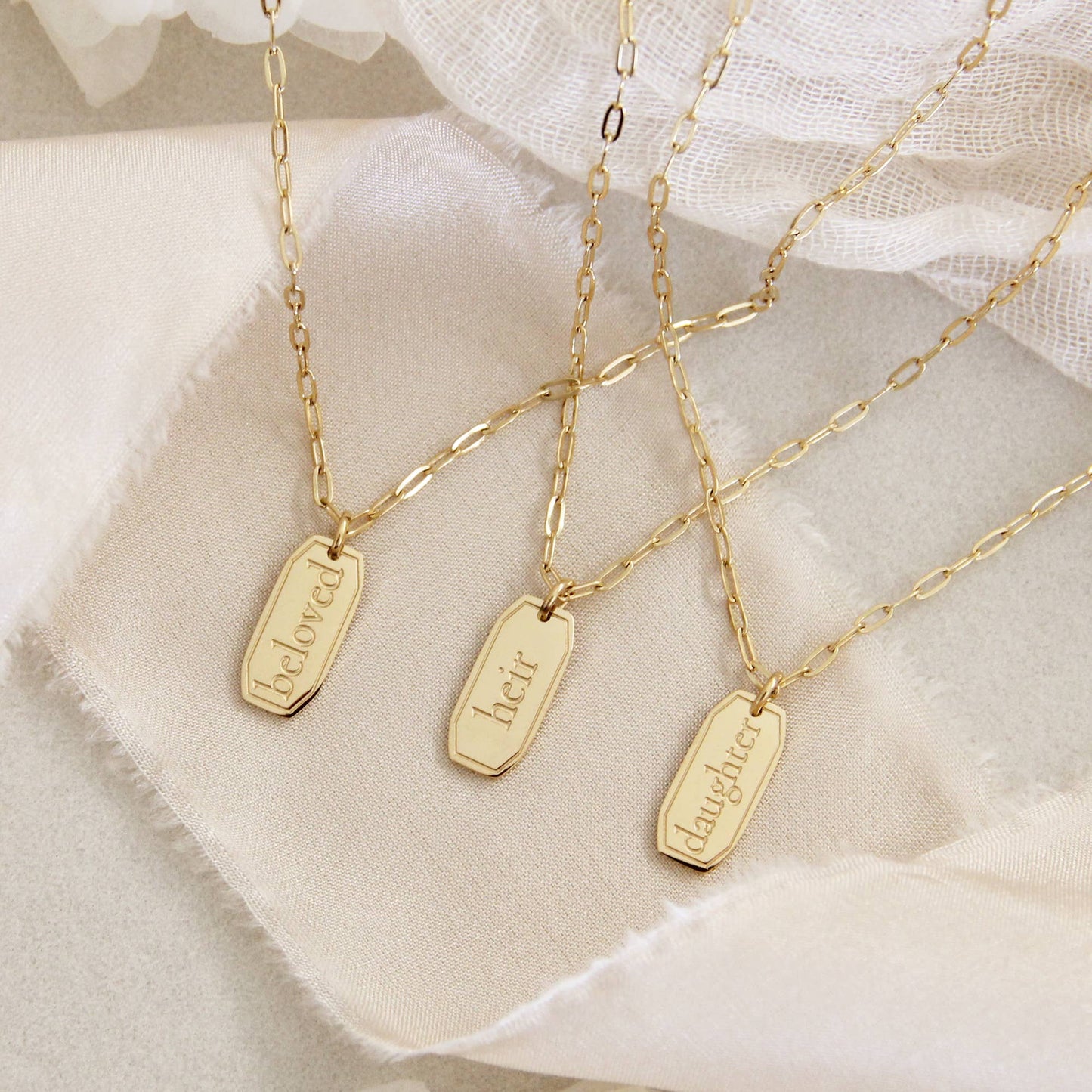 Daughter Necklace, 1 John 3:1: Yellow Gold
