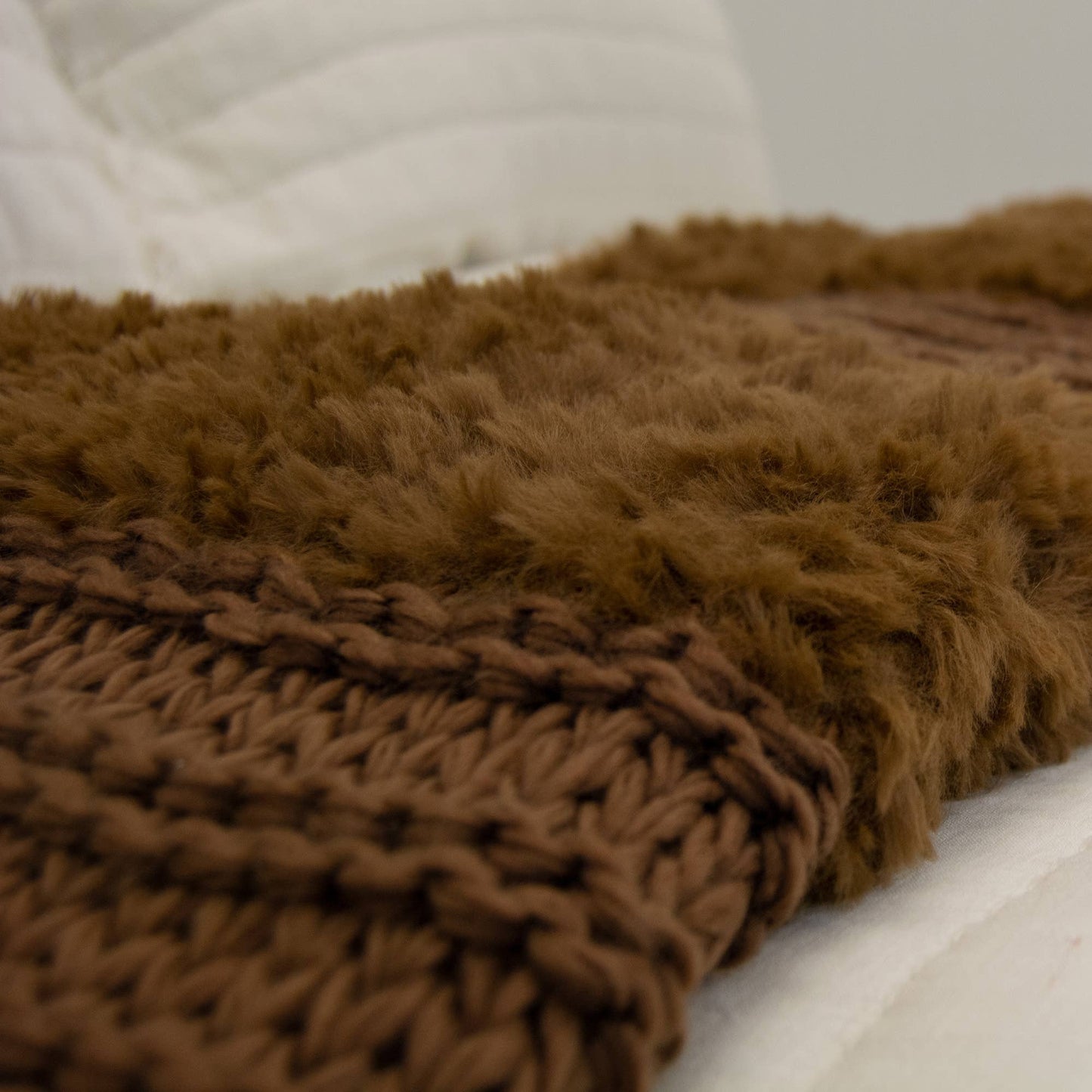 Donna Sharp Plush Knit Throws: Coffee