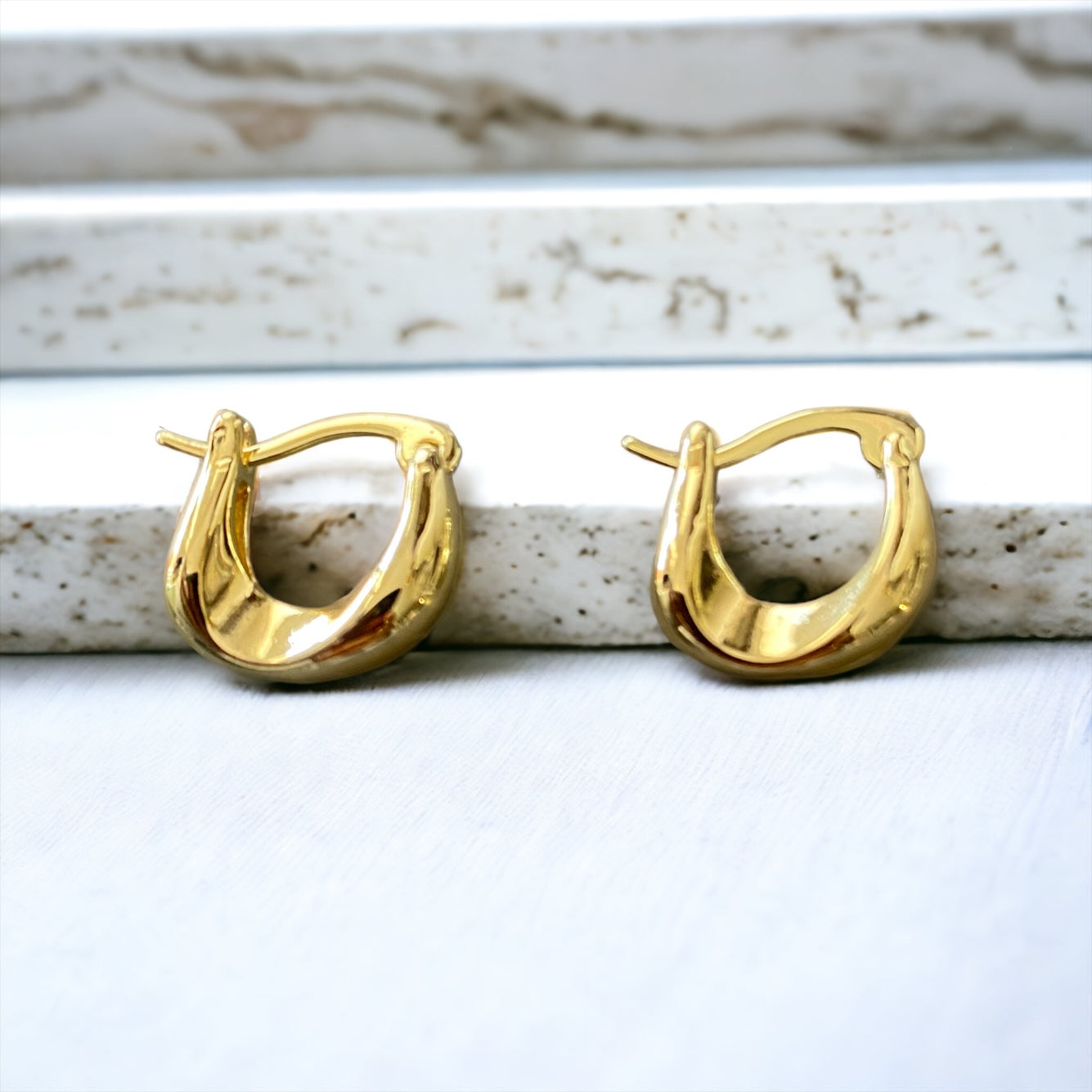 Small & Sweet Modern Waterdrop Hoops