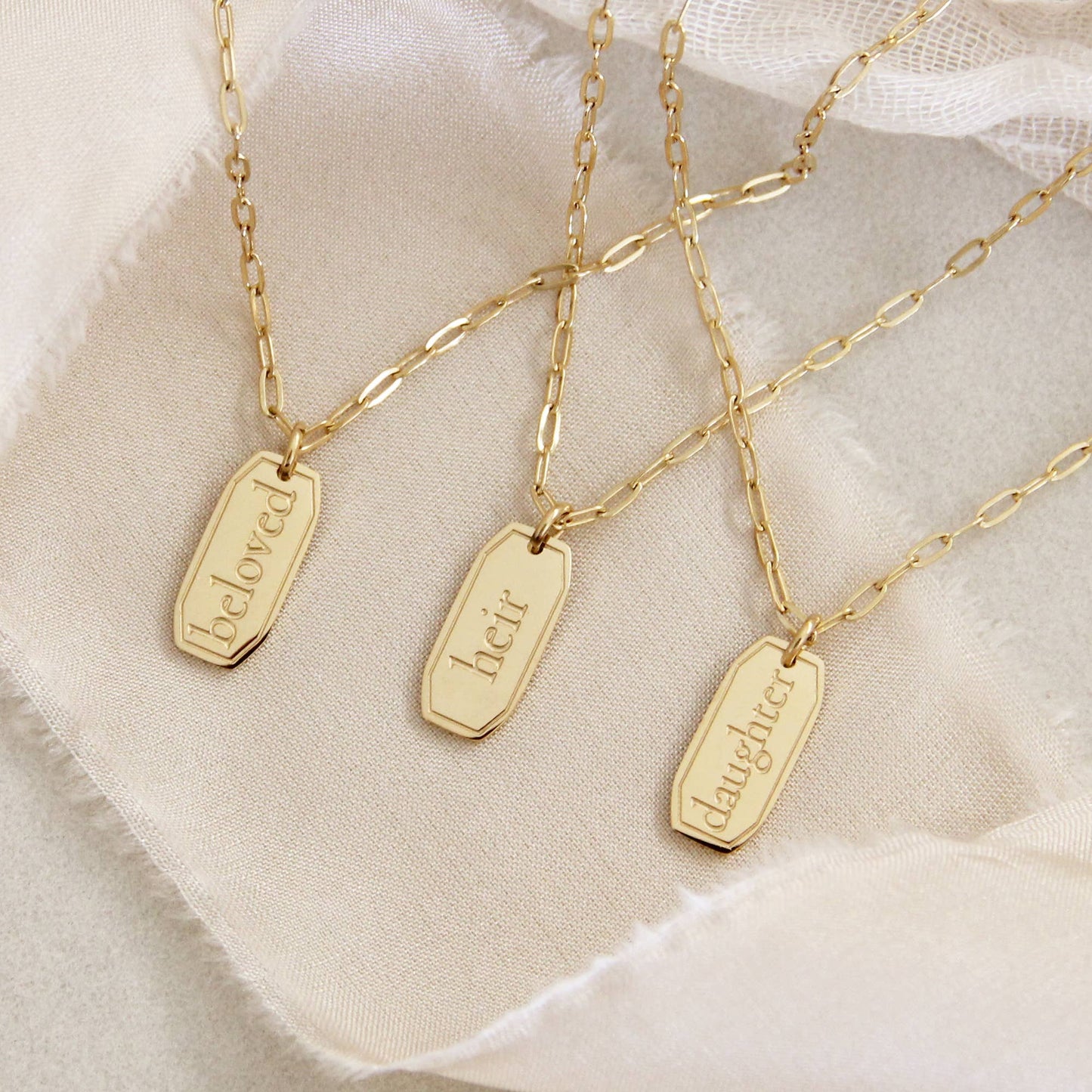 Daughter Necklace, 1 John 3:1: Yellow Gold