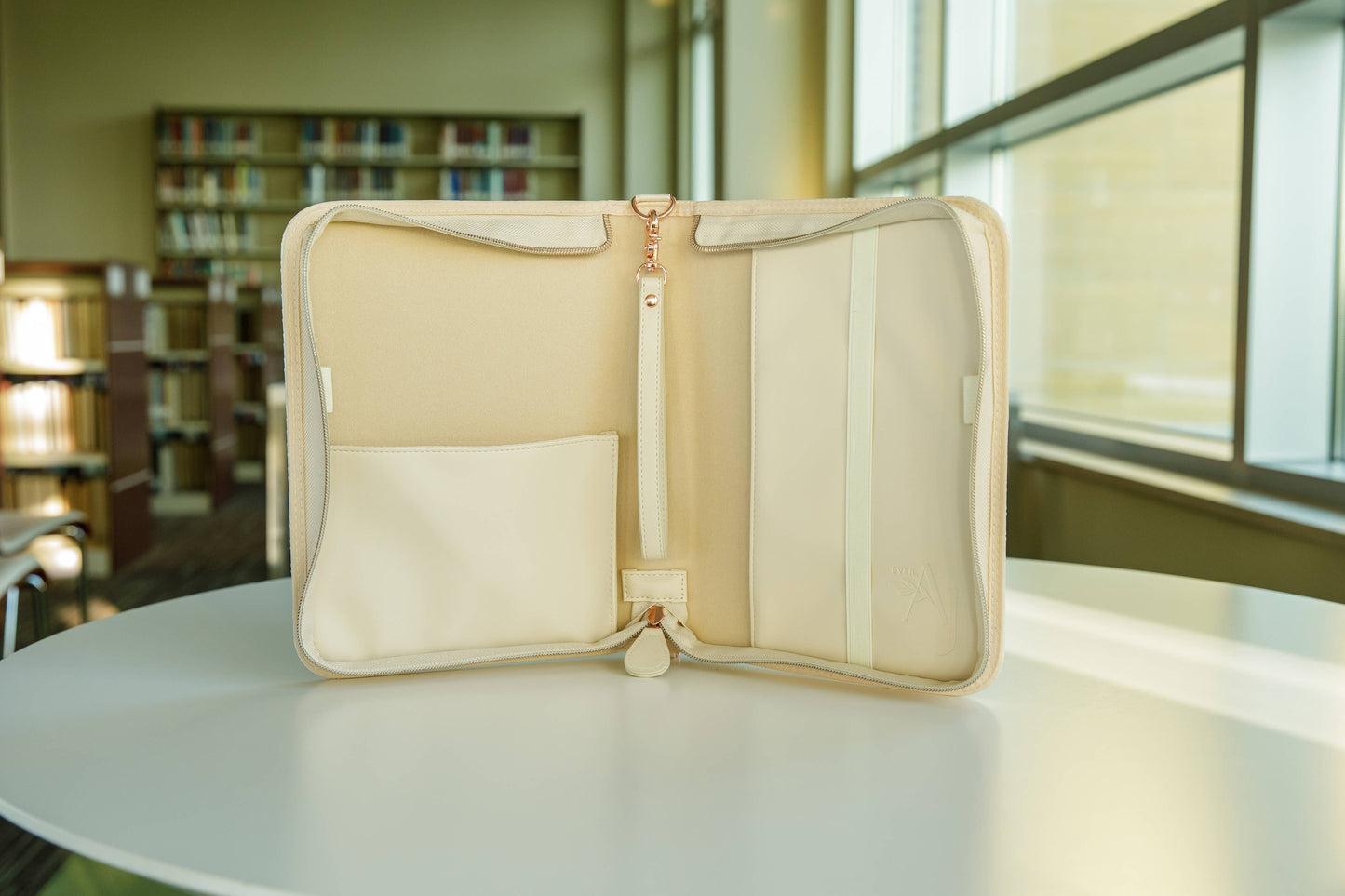 Ever AJ Weave Bible Case, Crossbody PEARL
