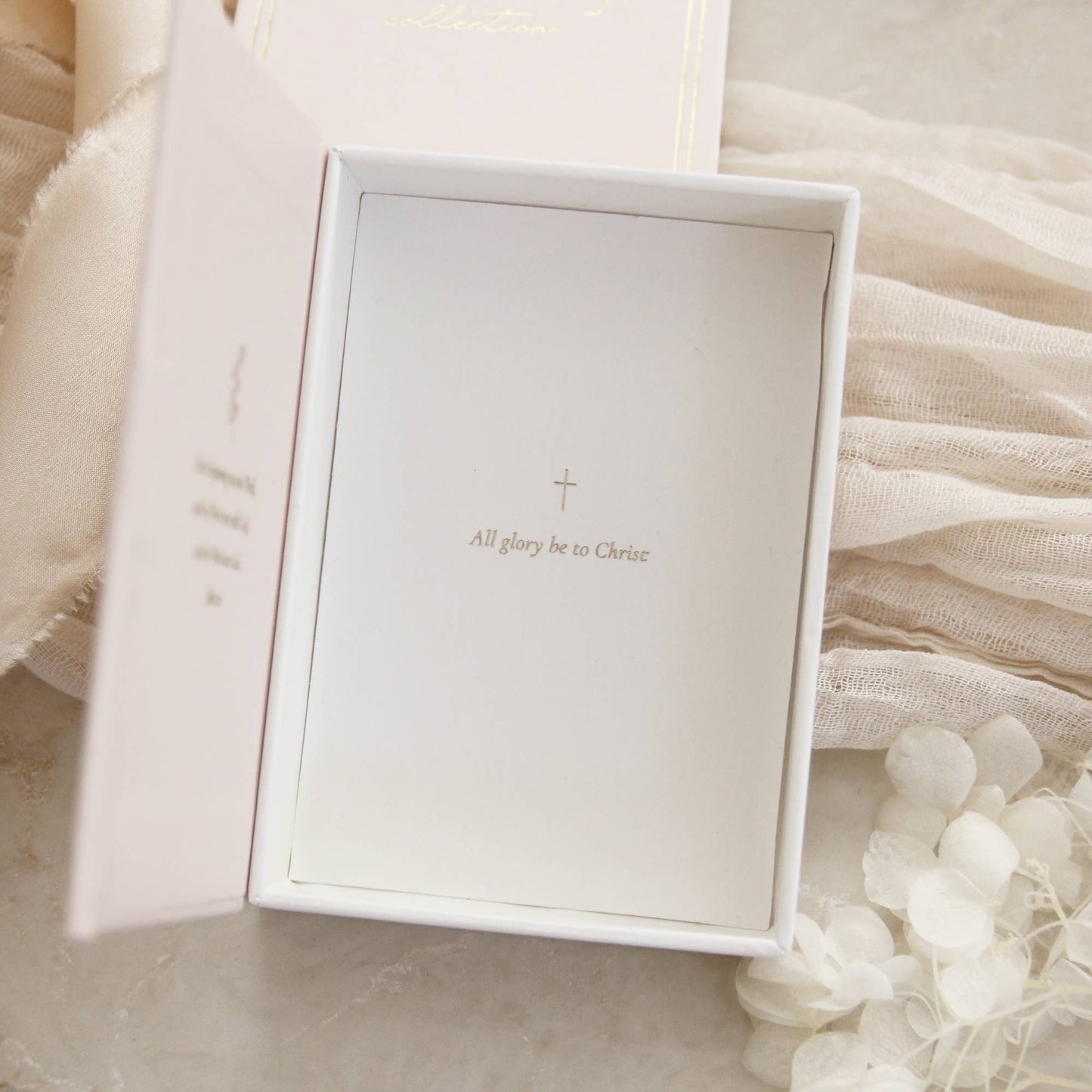 Salt and Light Necklace, Matthew 5:13–14: Yellow Gold