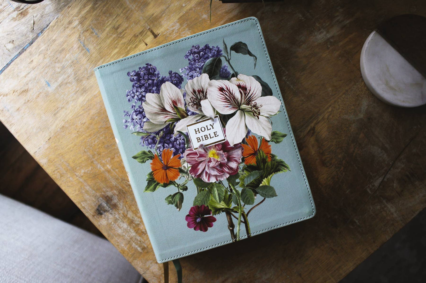 NIV Artisan Collection Bible LP Leathersoft Sage Floral
