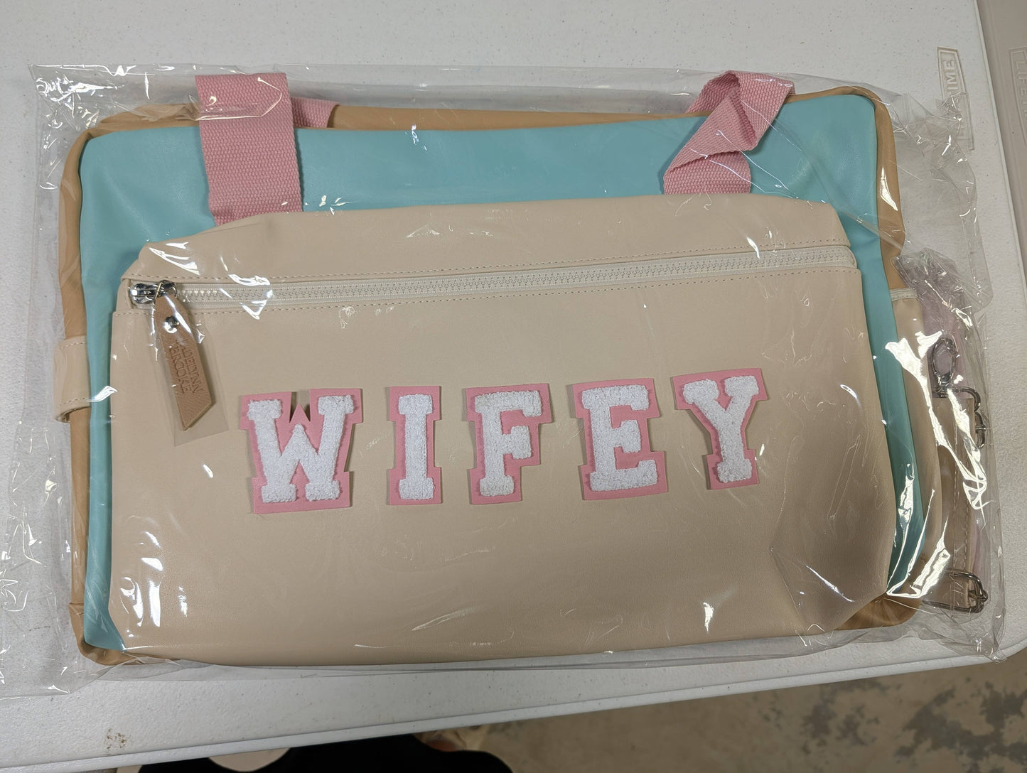 WIFEY Duffle Bag – Seaside Color Block – Mint/Tan/Cream/Pink