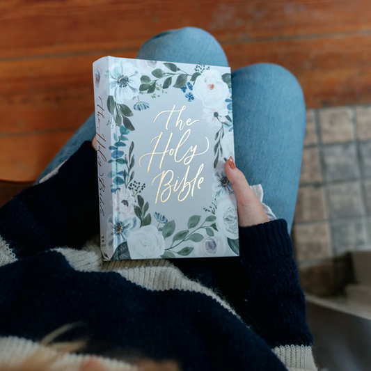 Hosannah Revival - ESV Large Print Journaling Bible: Victoria Theme
